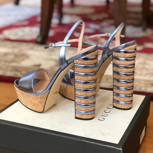 Gucci Shoes - Authentic Gucci shoes size 10